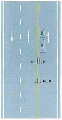 黄色虚实线禁止跨越对向车行道分界线